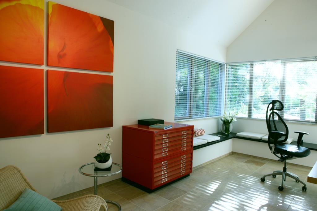 Lot: 40 - STUNNING CONTEMPORARY HOUSE AND DETACHED BOATHOUSE ON A PLOT OF AROUND TWO ACRES FEATURING AWARD-WINNING GARDENS - The Study and Office in the Main House